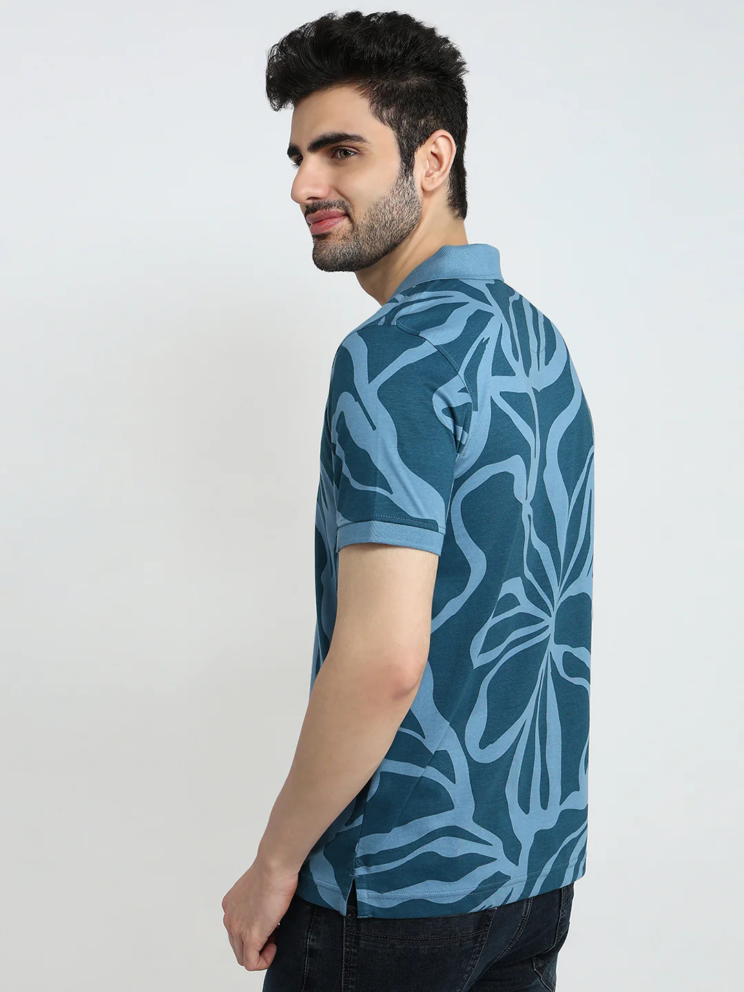 Park Avenue Men Blue Printed Slim Fit Cotton Blend Half Sleeve T-Shirt - Image 4