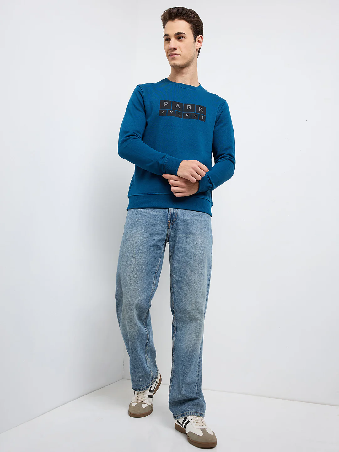 Park Avenue Men Blue Printed Slim Fit Cotton Blend Round Neck Collar Sweatshirt - Image 5