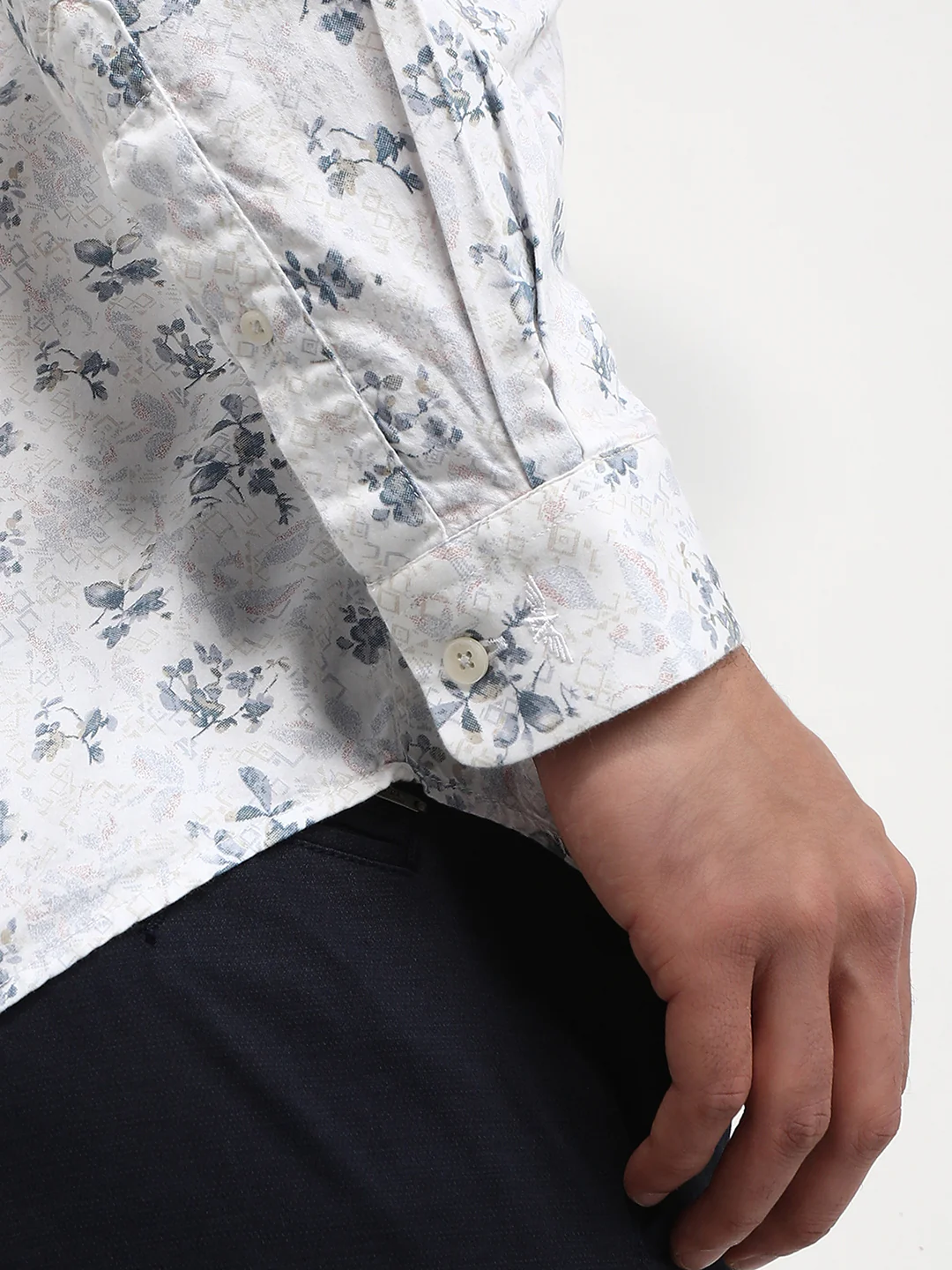 Park Avenue Men Blue Printed Slim Fit Cotton Casual Shirt - Image 7
