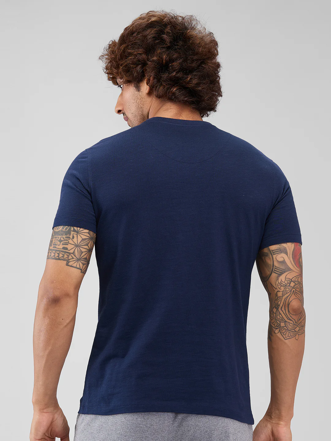 Park Avenue Men Blue Regular Fit Cotton T-Shirt - Image 4