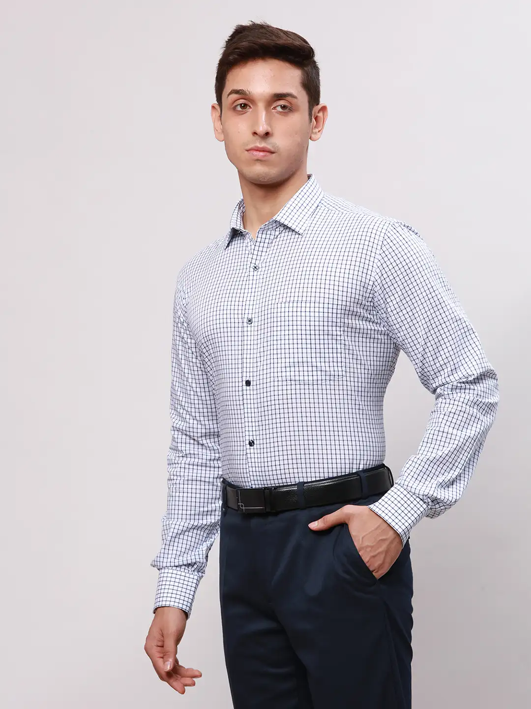 Park Avenue Men Blue Slim Fit Checkered Cotton Full Sleeve Cut Away Shirt - Image 3