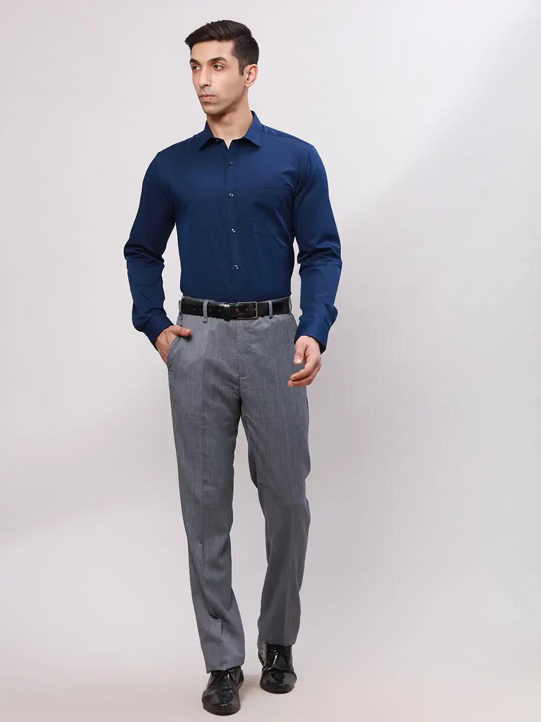 Park Avenue Men Blue Slim Fit Self Design Cotton Polyester Full Sleeve Cut Away Shirt - Image 5