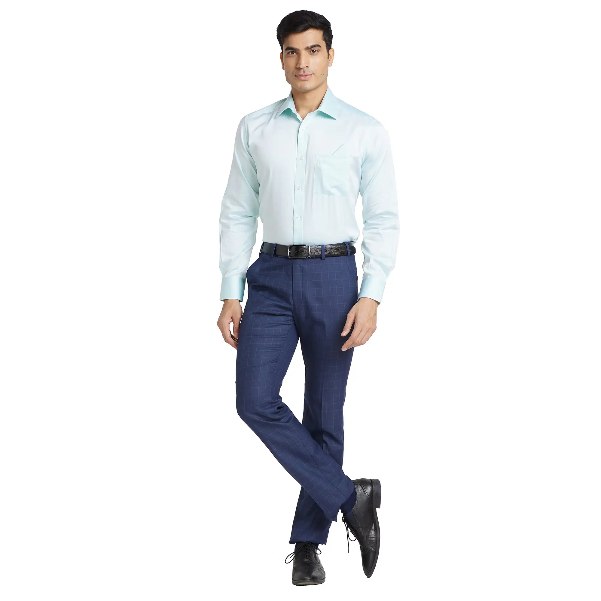Park Avenue Men Blue Solid Luxus Fit Cotton Full Sleeve Shirt - Image 5