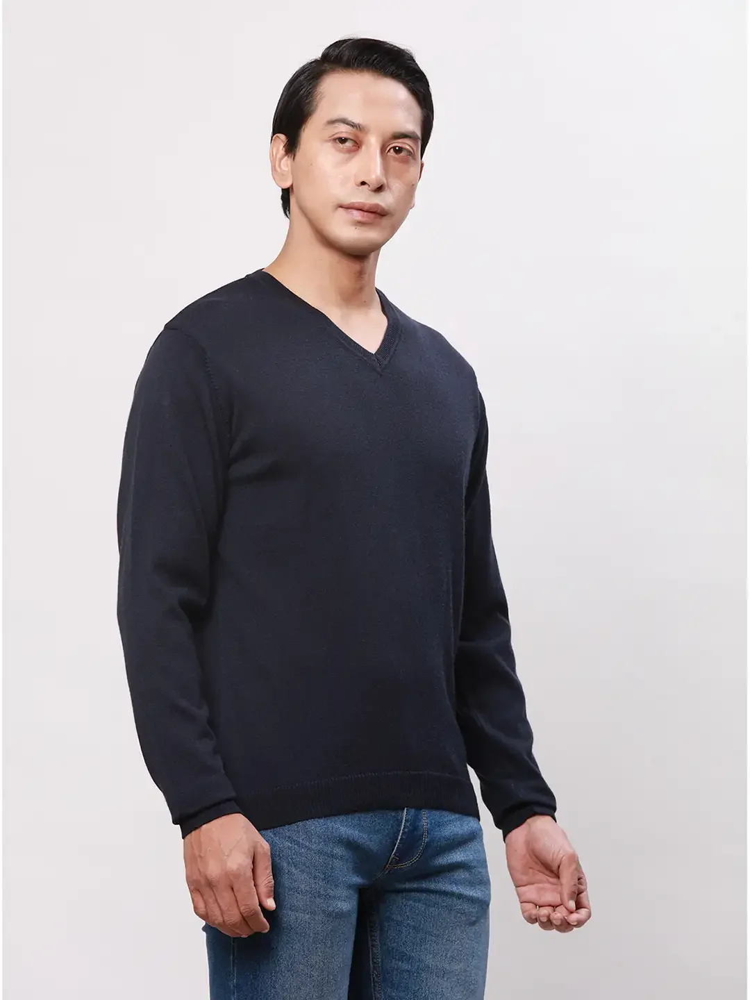 Park Avenue Men Blue Solid Regular Acrylic Blend Full Sleeve Pullover - Image 2