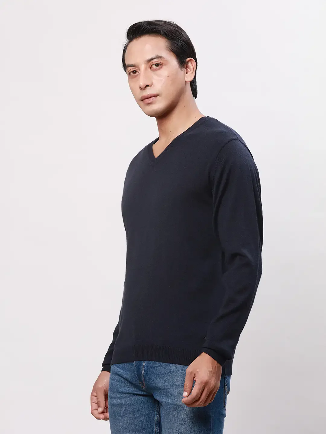 Park Avenue Men Blue Solid Regular Acrylic Blend Full Sleeve Pullover - Image 3