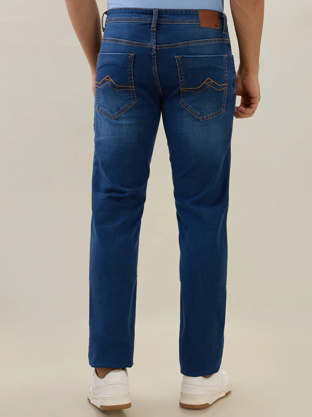 Park Avenue Men Blue Solid Slim Fit Cotton Blend Jeans - Image 4