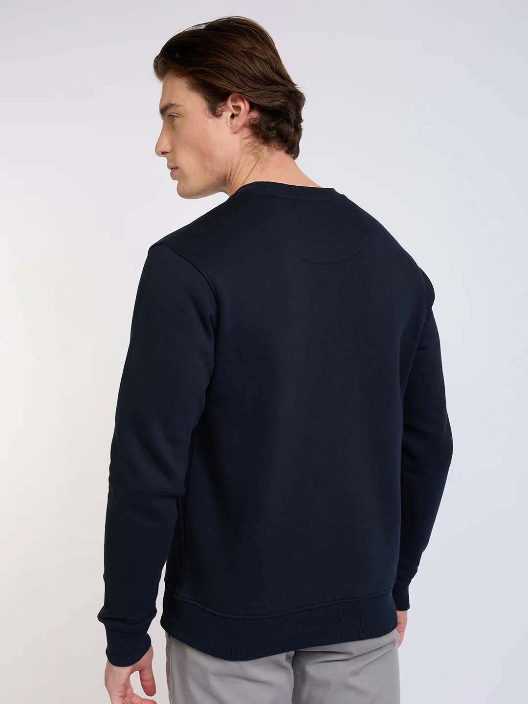 Park Avenue Men Blue Solid Slim Fit Cotton Blend Round Neck Collar Sweatshirt - Image 4