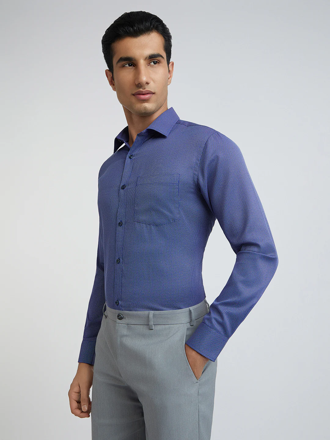 Park Avenue Men Blue Solid Slim Fit Cotton Blend Shirt - Image 4
