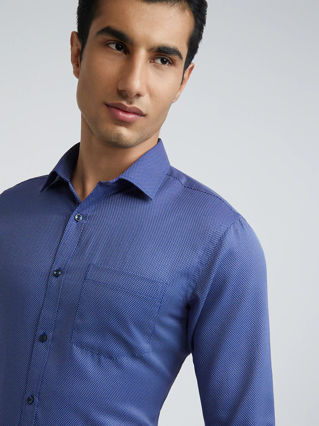 Park Avenue Men Blue Solid Slim Fit Cotton Blend Shirt - Image 6