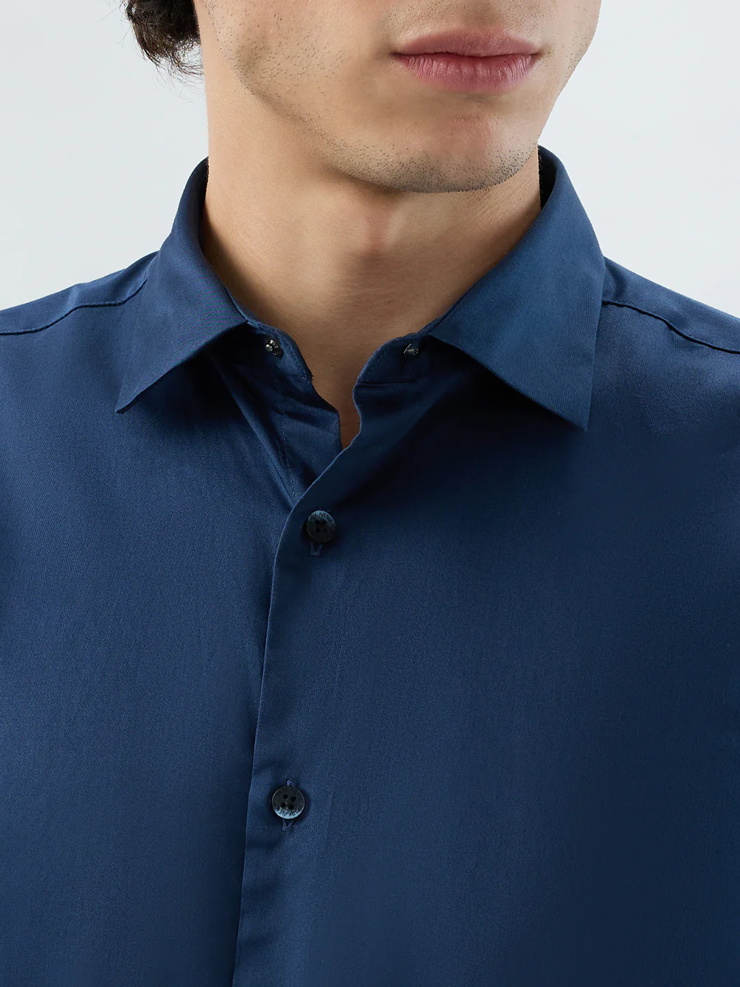 Park Avenue Men Blue Solid Slim Fit Cotton Blend Shirt - Image 6