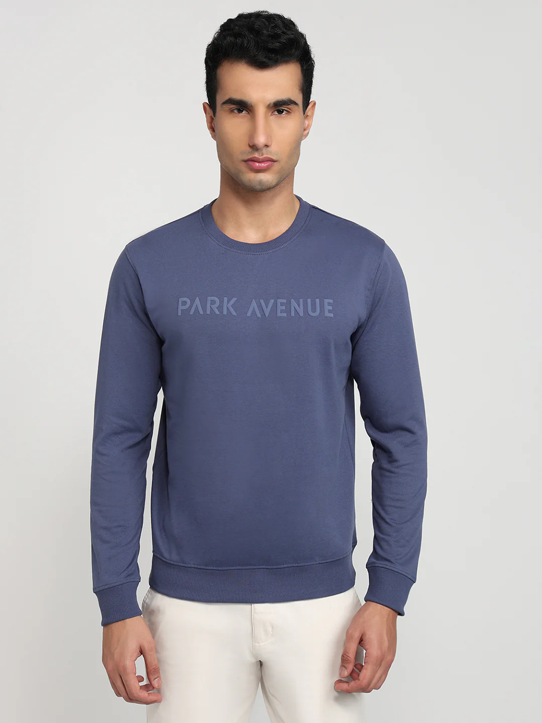 Park Avenue Men Blue Solid Slim Fit Cotton Blend Sweatshirt