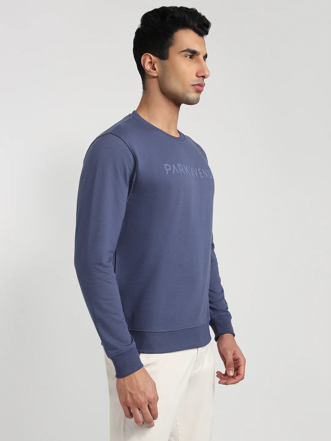 Park Avenue Men Blue Solid Slim Fit Cotton Blend Sweatshirt - Image 3
