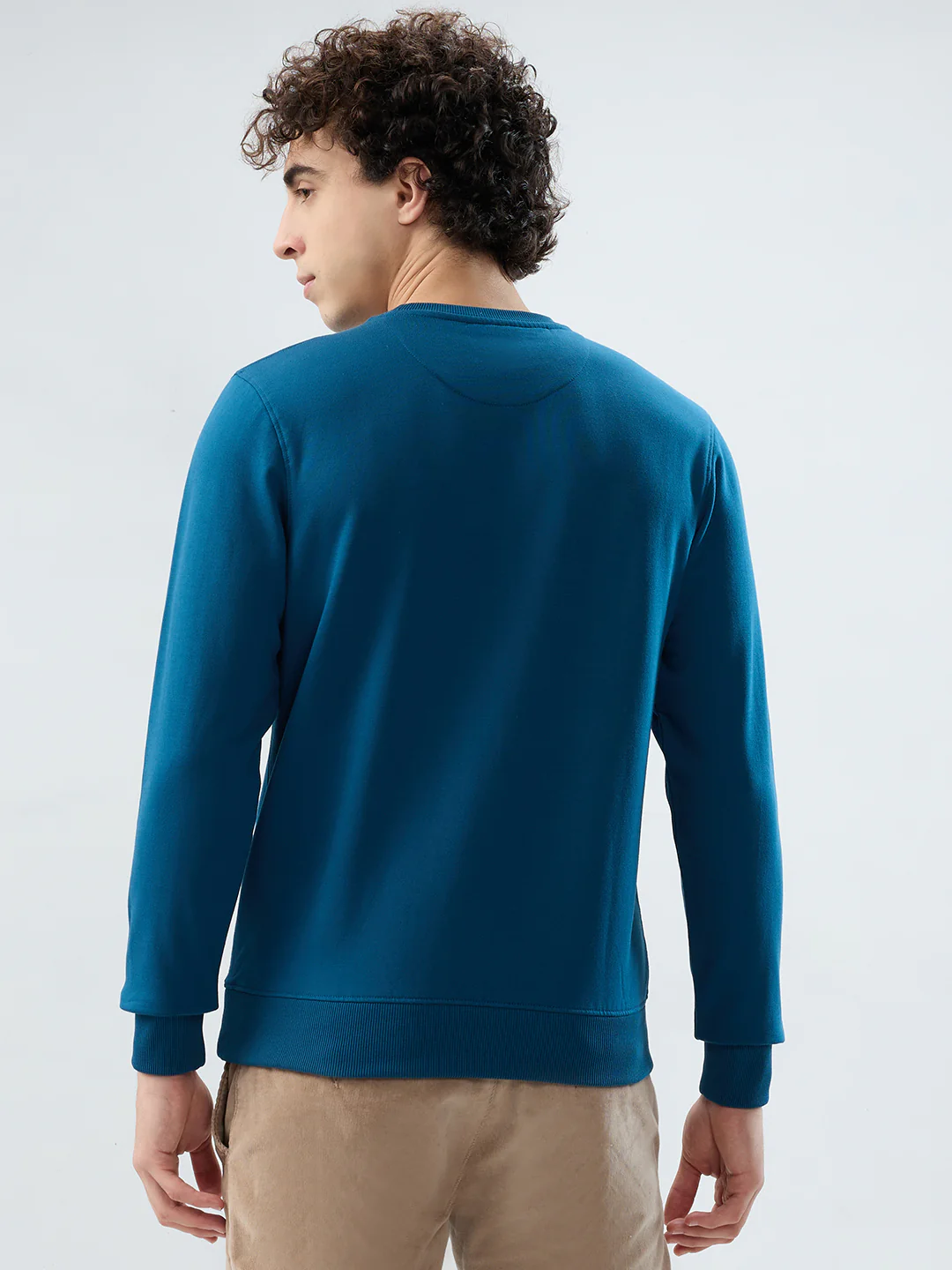 Park Avenue Men Blue Solid Slim Fit Cotton Blend Sweatshirt - Image 4
