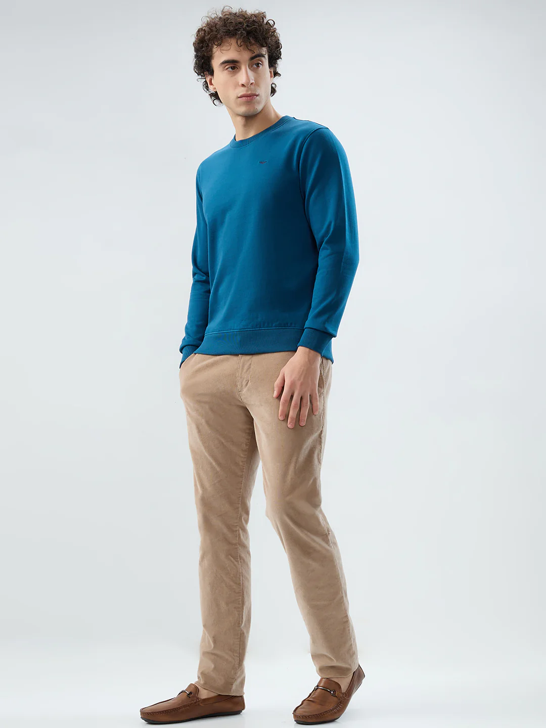 Park Avenue Men Blue Solid Slim Fit Cotton Blend Sweatshirt - Image 5