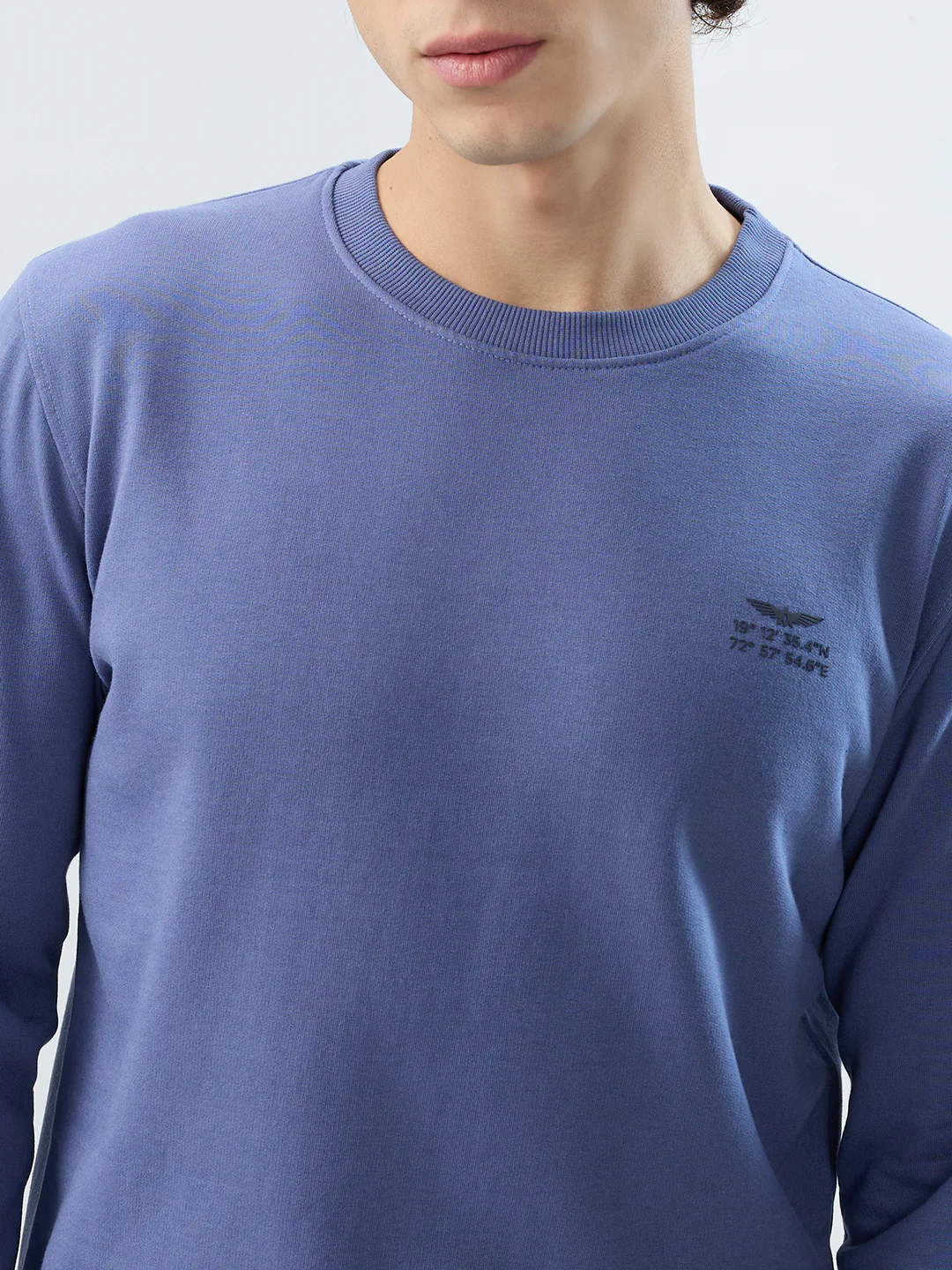 Park Avenue Men Blue Solid Slim Fit Cotton Blend Sweatshirt - Image 6