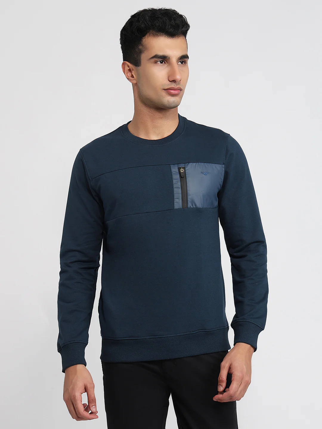 Park Avenue Men Blue Solid Slim Fit Cotton Blend Sweatshirt