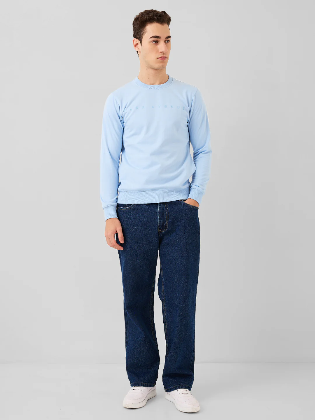 Park Avenue Men Blue Solid Slim Fit Cotton Blend Sweatshirt - Image 4