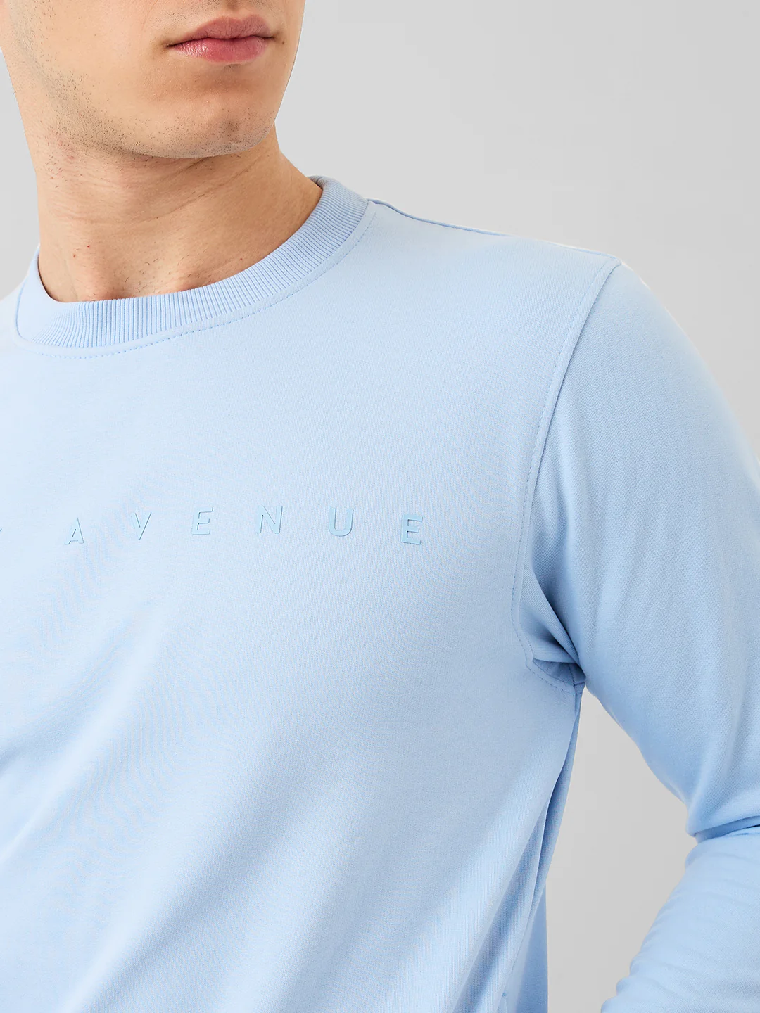 Park Avenue Men Blue Solid Slim Fit Cotton Blend Sweatshirt - Image 5