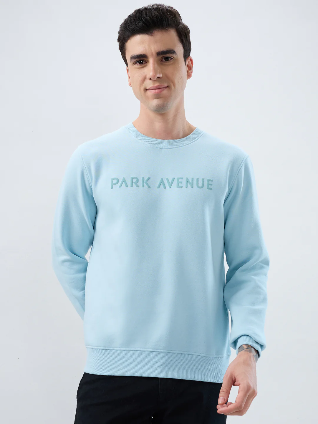 Park Avenue Men Blue Solid Slim Fit Cotton Blend Sweatshirt