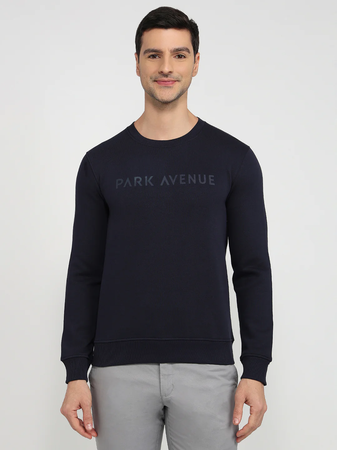 Park Avenue Men Blue Solid Slim Fit Cotton Blend Sweatshirt