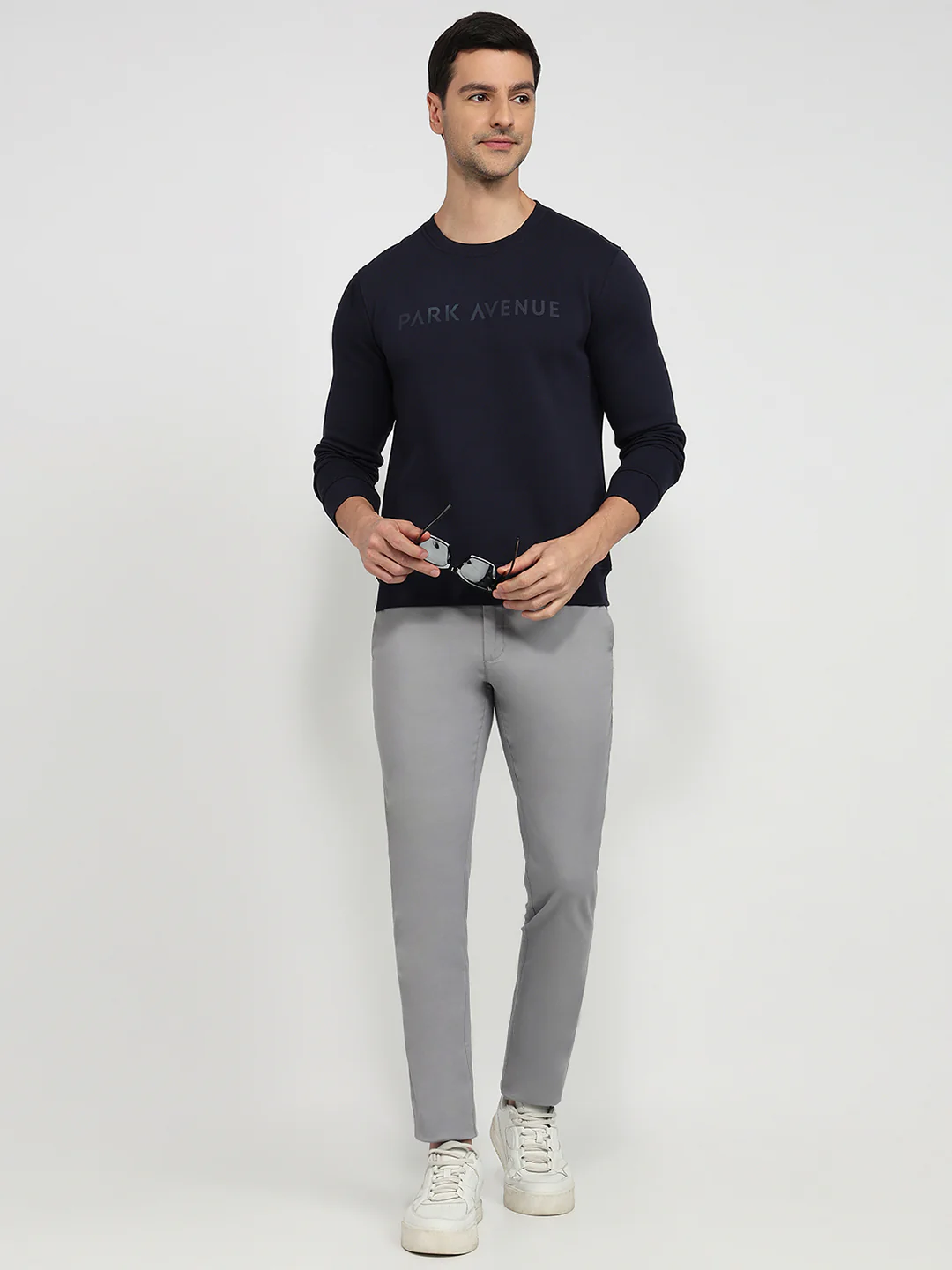 Park Avenue Men Blue Solid Slim Fit Cotton Blend Sweatshirt - Image 5