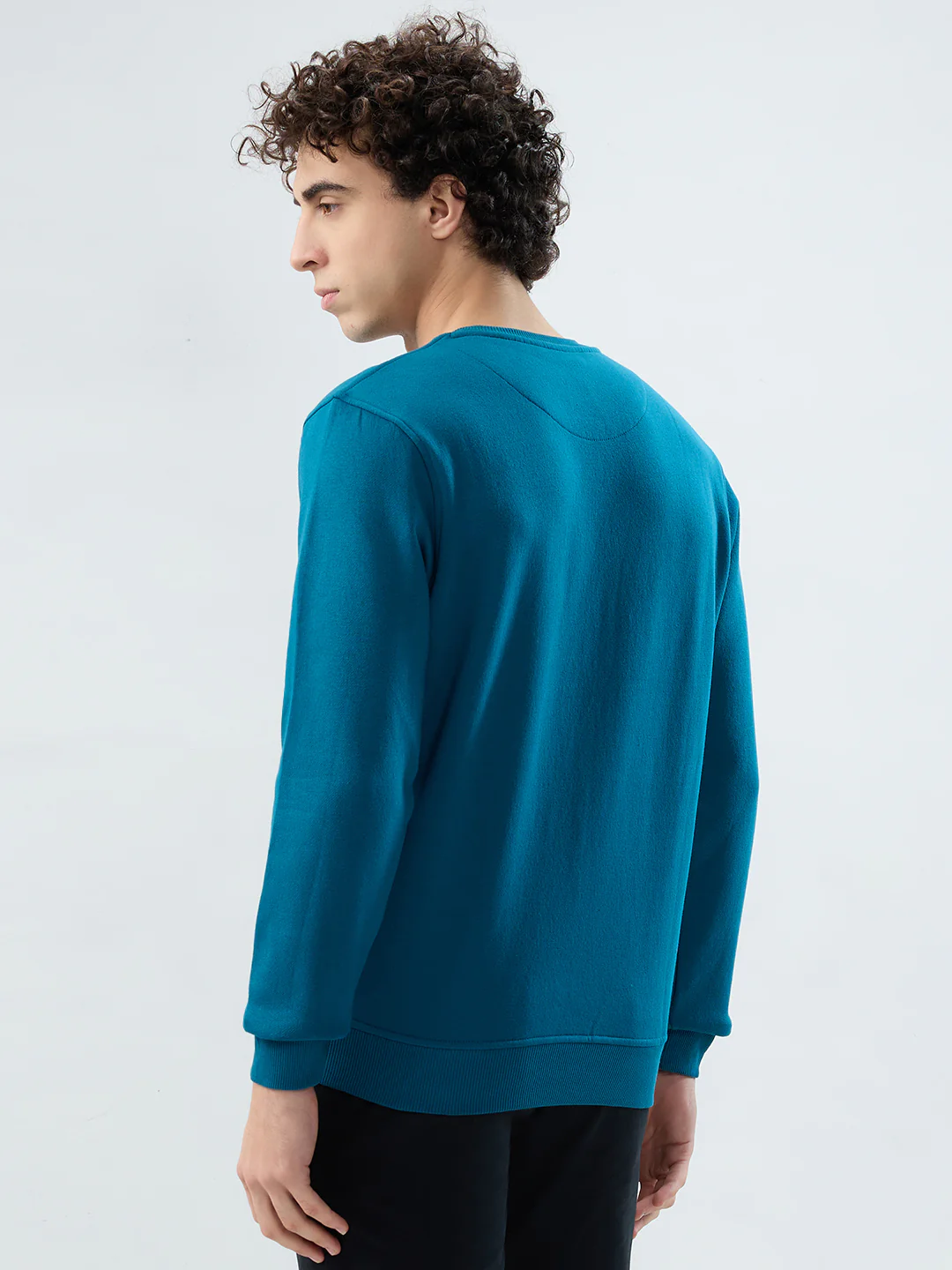 Park Avenue Men Blue Solid Slim Fit Cotton Blend Sweatshirt - Image 4