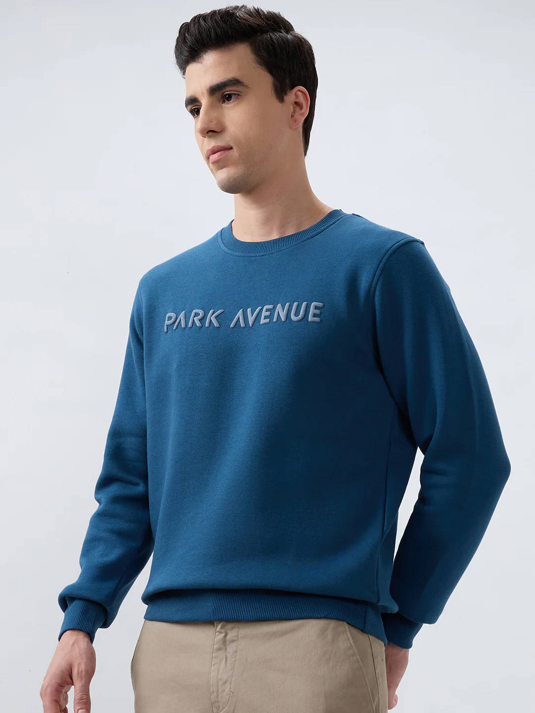 Park Avenue Men Blue Solid Slim Fit Cotton Blend Sweatshirt - Image 3