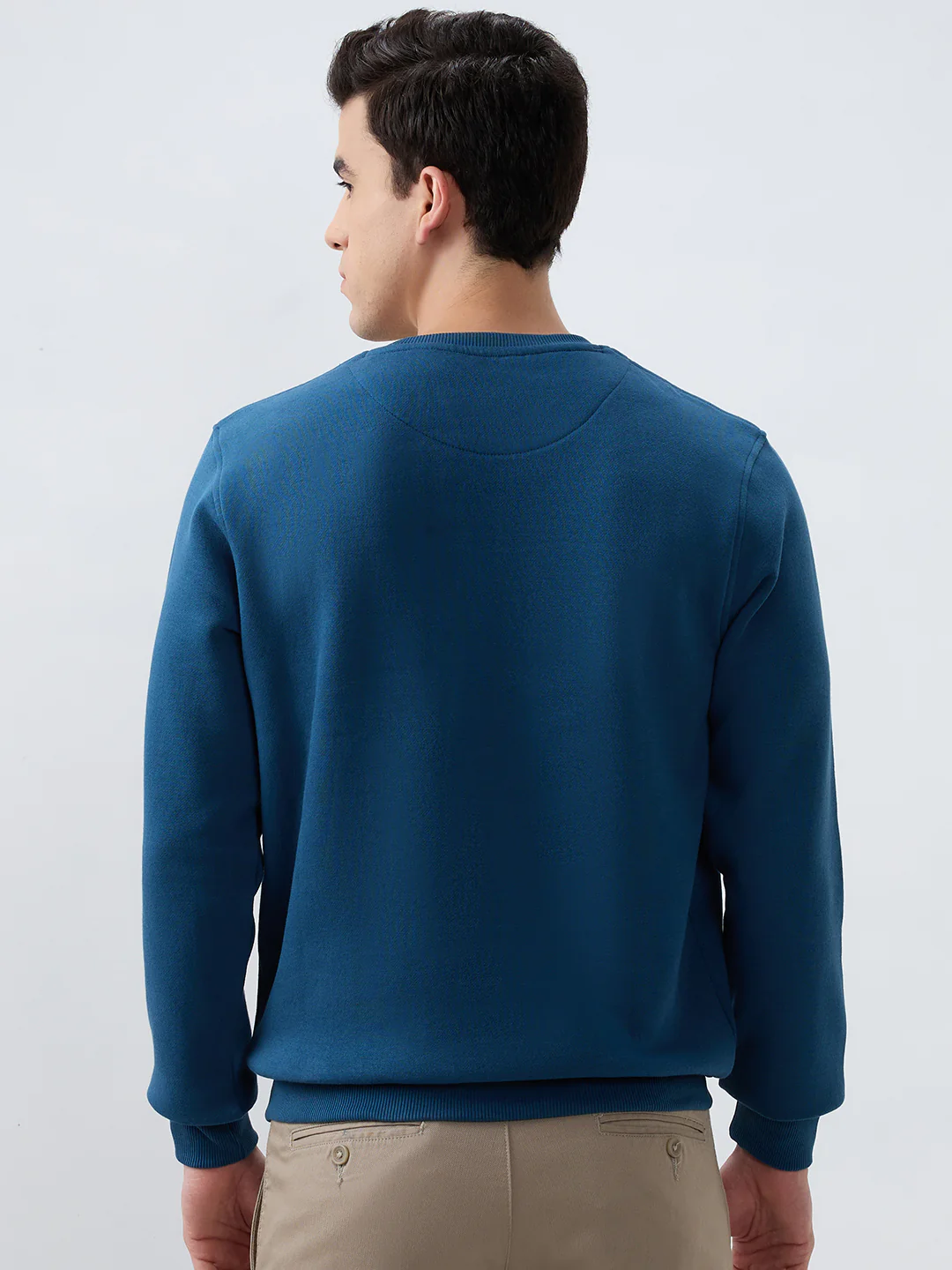 Park Avenue Men Blue Solid Slim Fit Cotton Blend Sweatshirt - Image 4