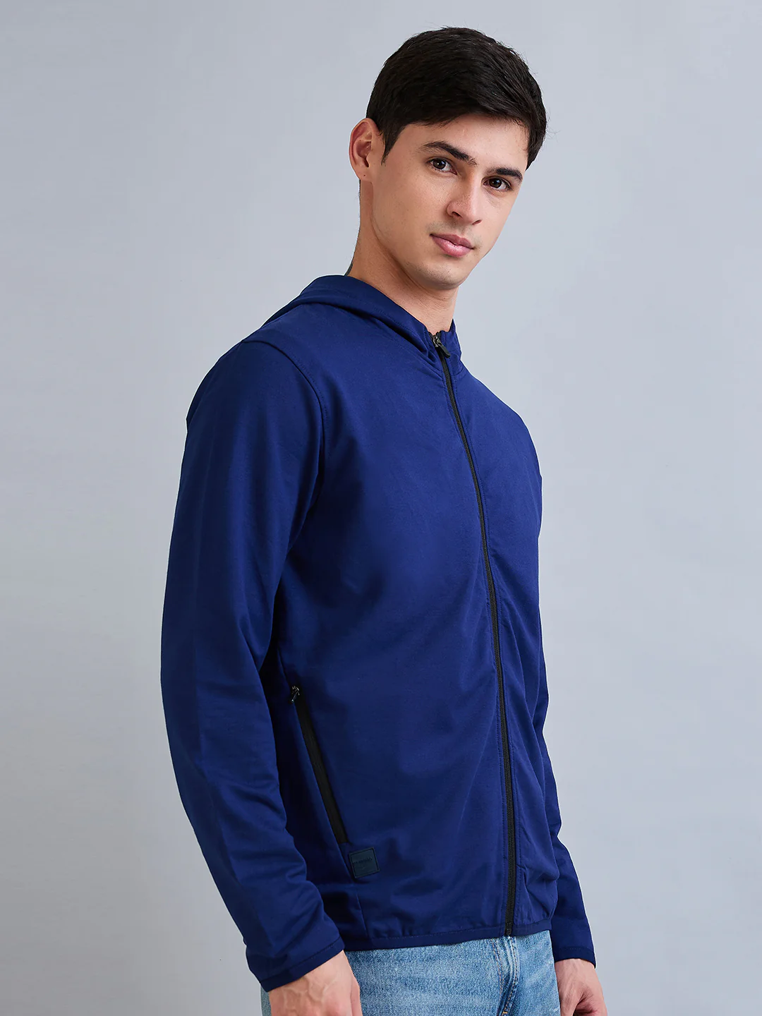 Park Avenue Men Blue Solid Slim Fit Cotton Blend Sweatshirt - Image 2