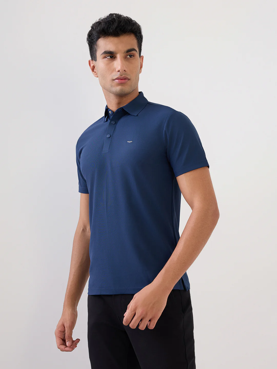 Park Avenue Men Blue Solid Slim Fit Cotton Blend T-Shirt - Image 2