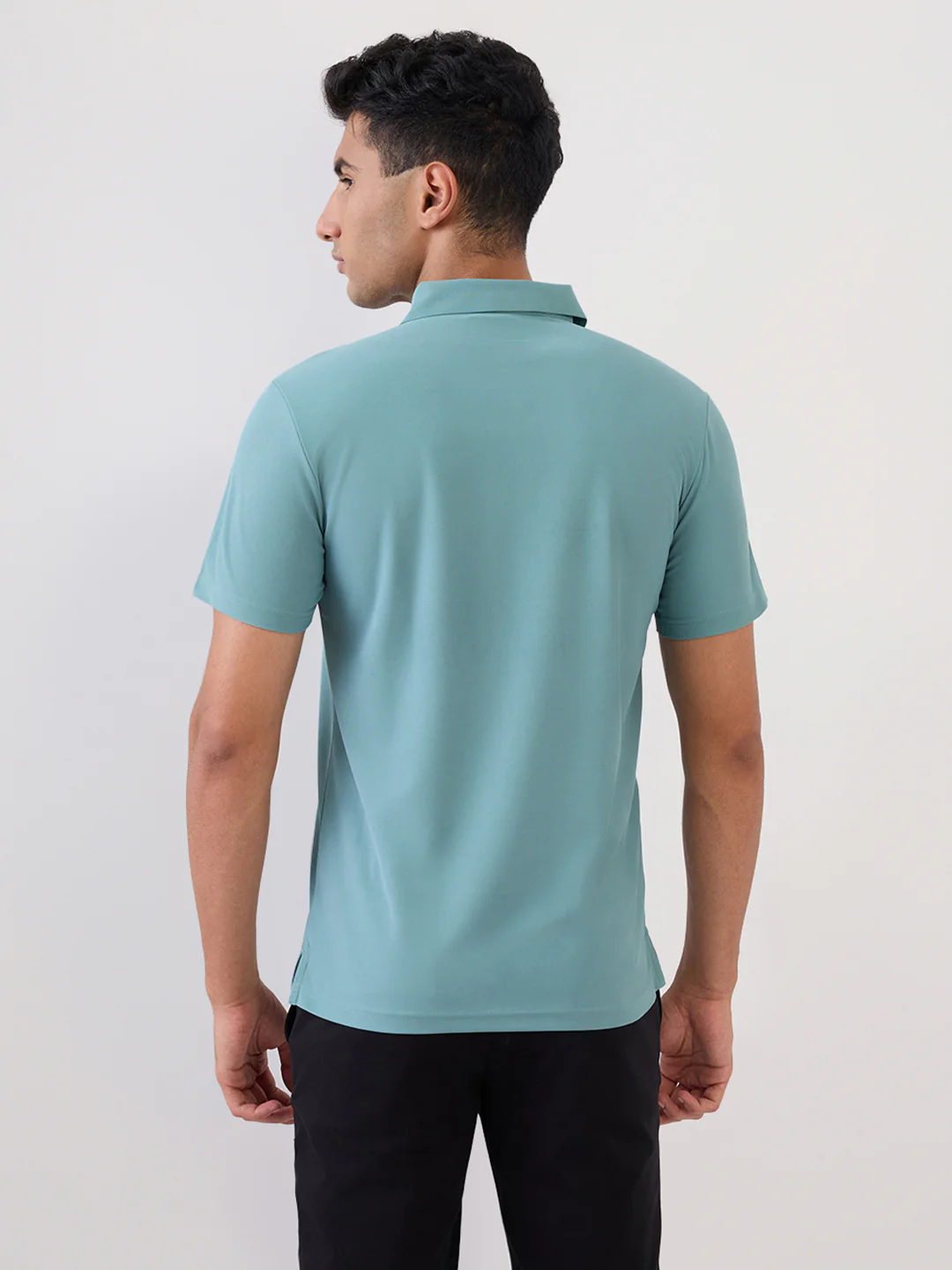 Park Avenue Men Blue Solid Slim Fit Cotton Blend T-Shirt - Image 4