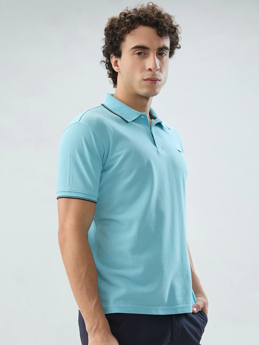Park Avenue Men Blue Solid Slim Fit Cotton Blend T-shirt - Image 2