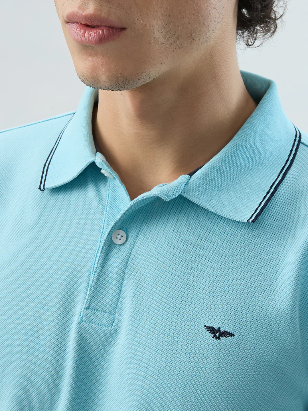 Park Avenue Men Blue Solid Slim Fit Cotton Blend T-shirt - Image 7