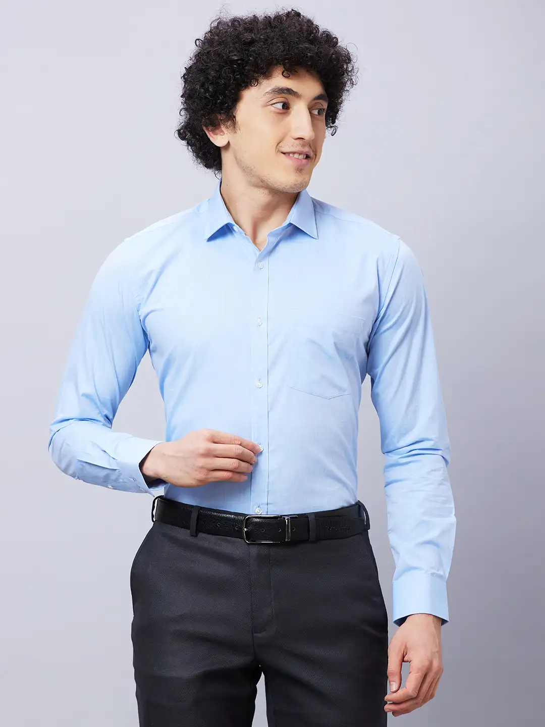 Park Avenue Men Blue Solid Slim Fit Cotton Cutaway Collar Shirt