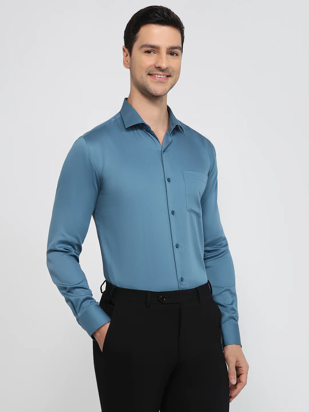 Park Avenue Men Blue Solid Slim Fit Cotton Formal Shirt - Image 3