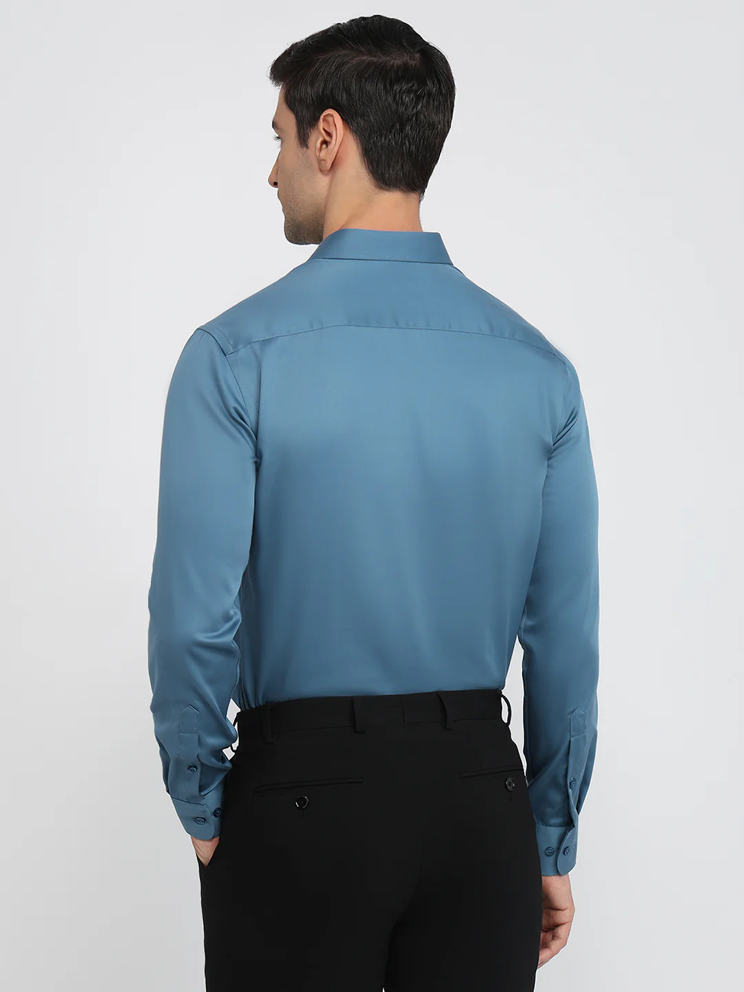 Park Avenue Men Blue Solid Slim Fit Cotton Formal Shirt - Image 4