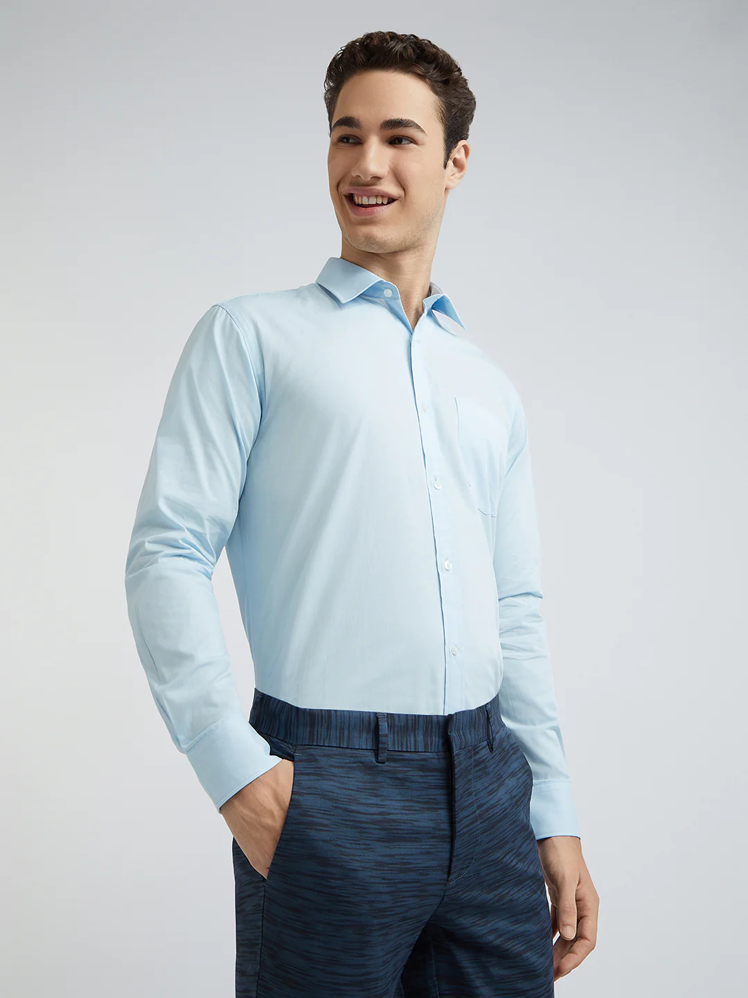 Park Avenue Men Blue Solid Slim Fit Cotton Shirt - Image 3