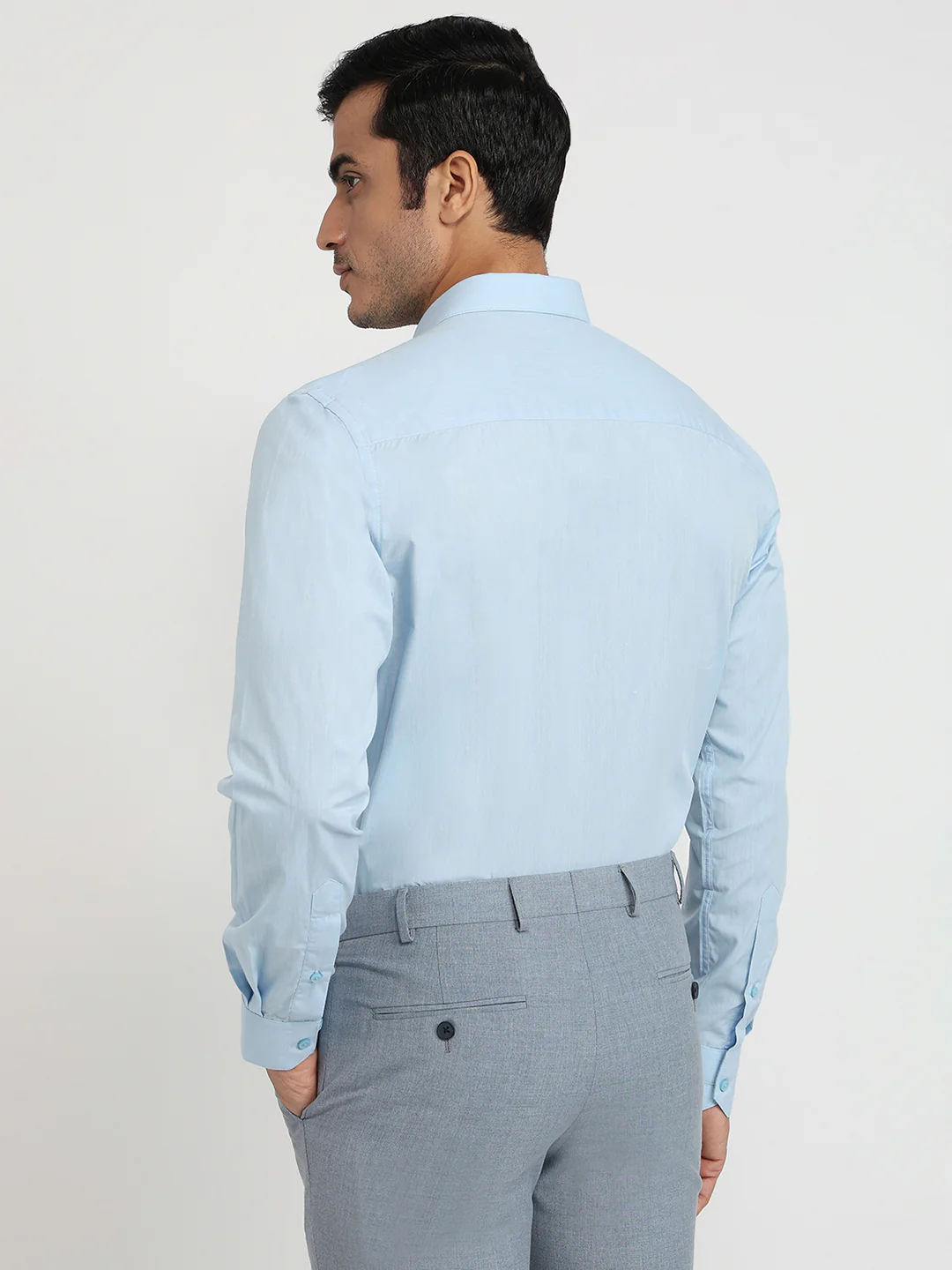 Park Avenue Men Blue Solid Slim Fit Cotton Shirt - Image 4