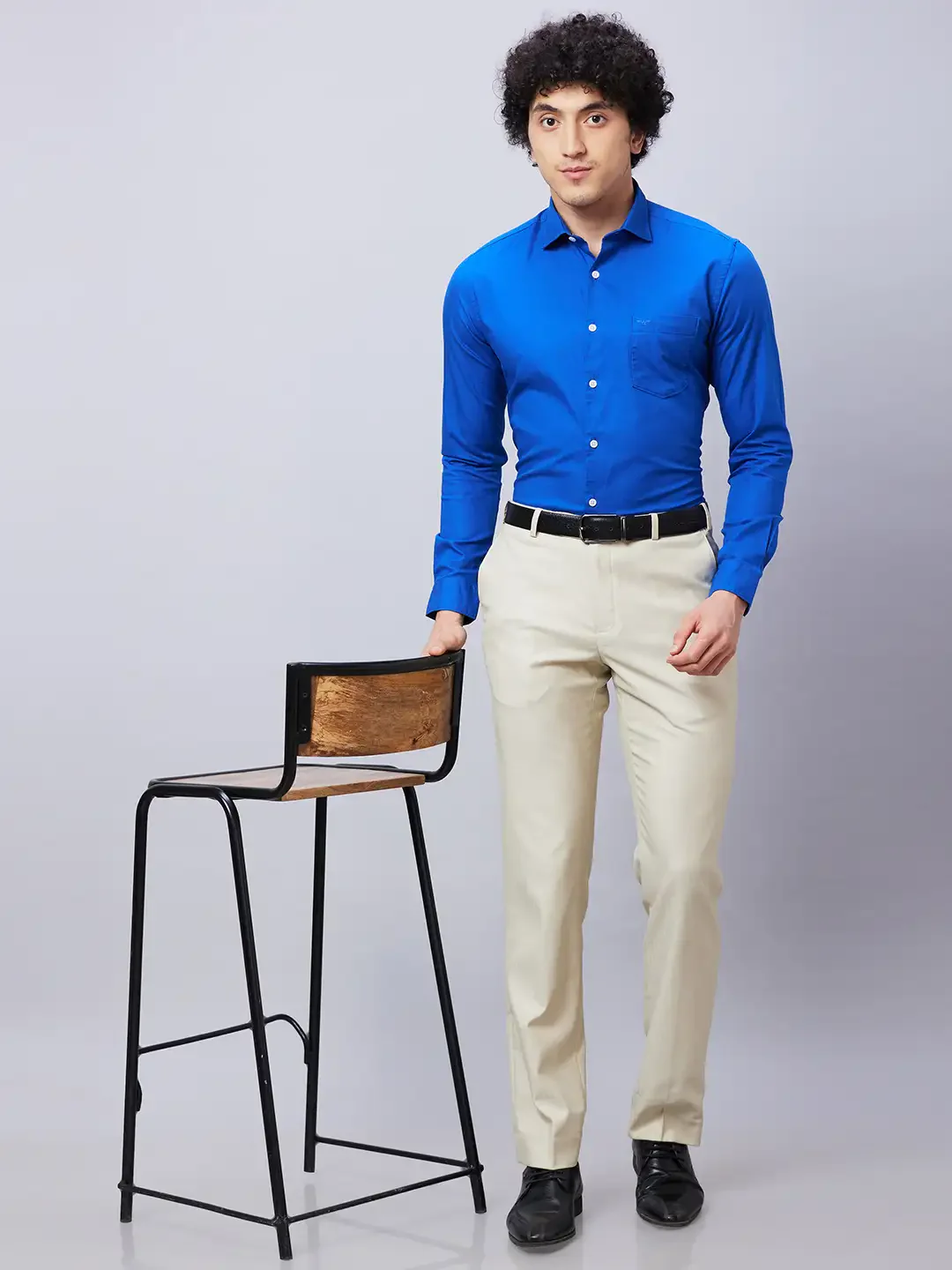 Park Avenue Men Blue Solid Slim Fit Cotton Shirts - Image 6