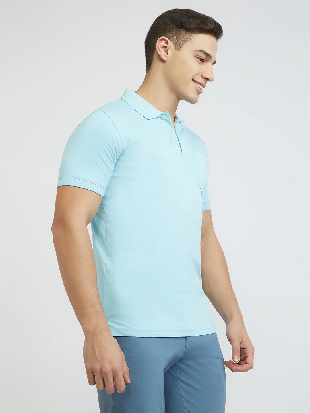 Park Avenue Men Blue Solid Slim Fit Cotton T-Shirt - Image 2
