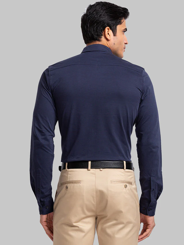 Park Avenue Men Blue Solid Slim Fit Full Sleeve Narrow Collar Shirt - Image 4