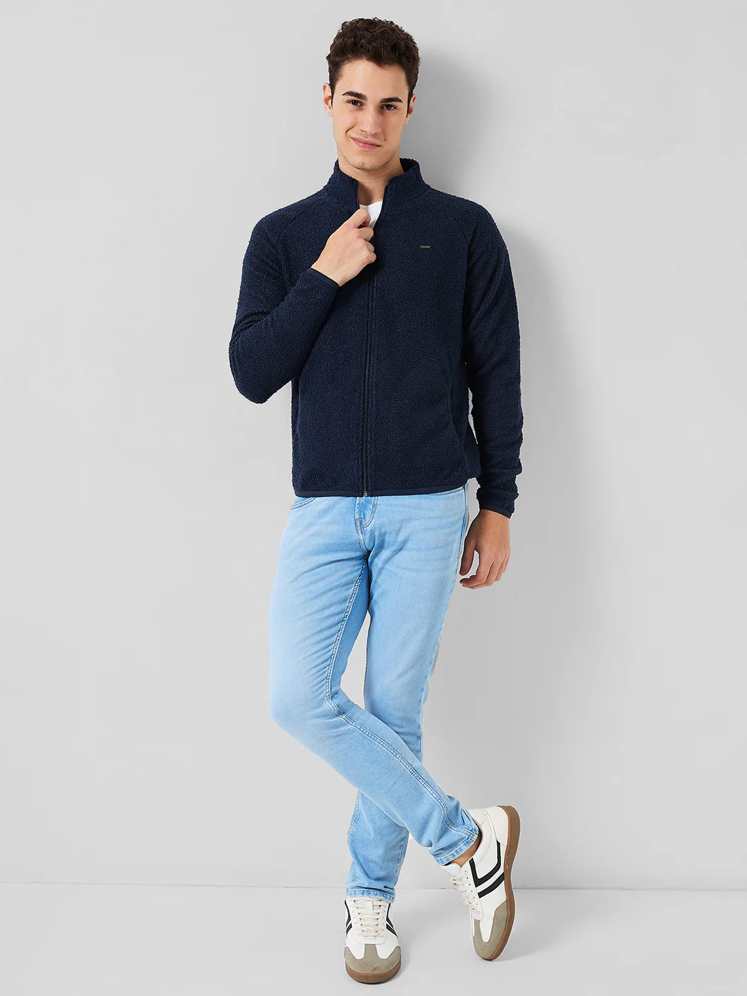 Park Avenue Men Blue Solid Slim Fit Polyester Blend Sweatshirt - Image 4
