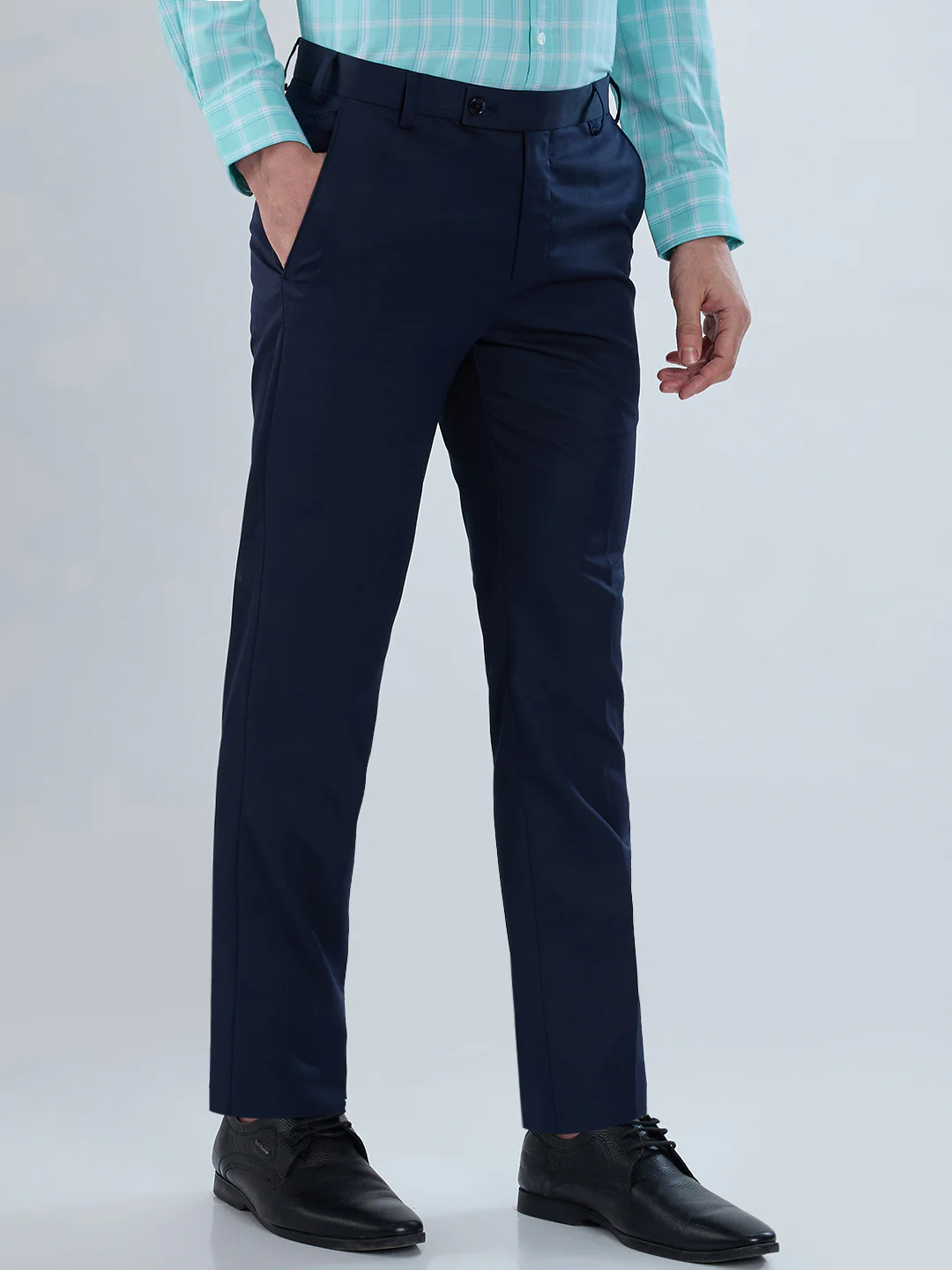 Park Avenue Men Blue Solid Slim Fit Polyester Blend Trouser - Image 2