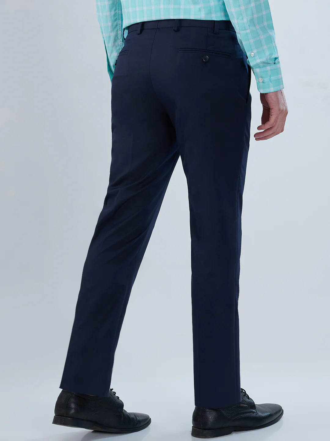 Park Avenue Men Blue Solid Slim Fit Polyester Blend Trouser - Image 4