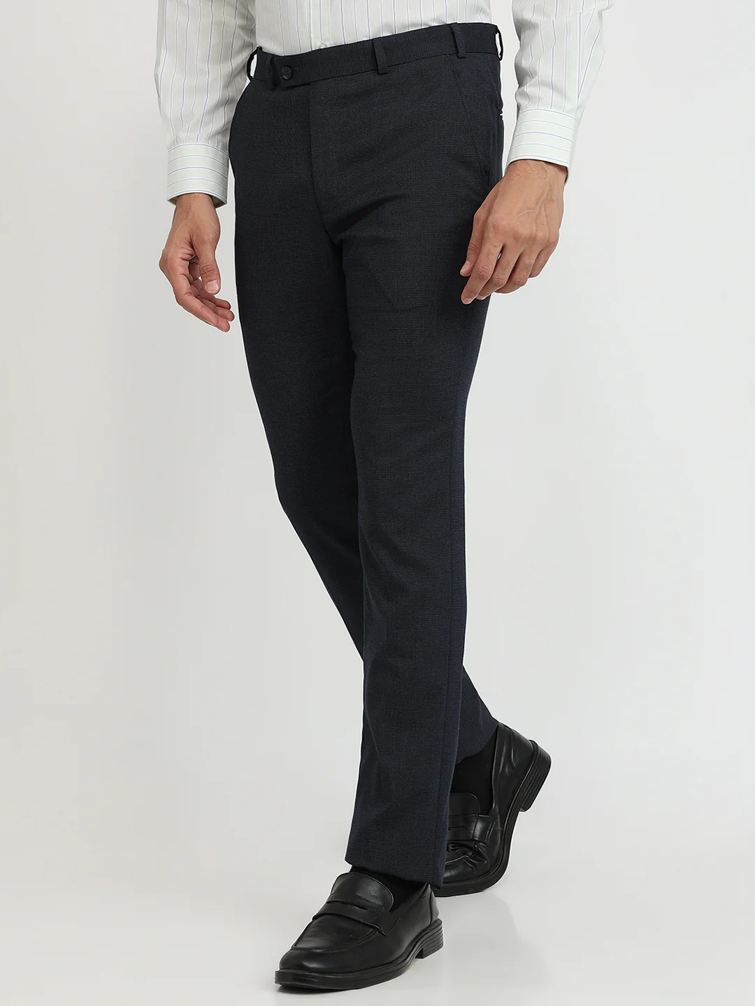 Park Avenue Men Blue Solid Slim Fit Polyester Blend Trouser - Image 2