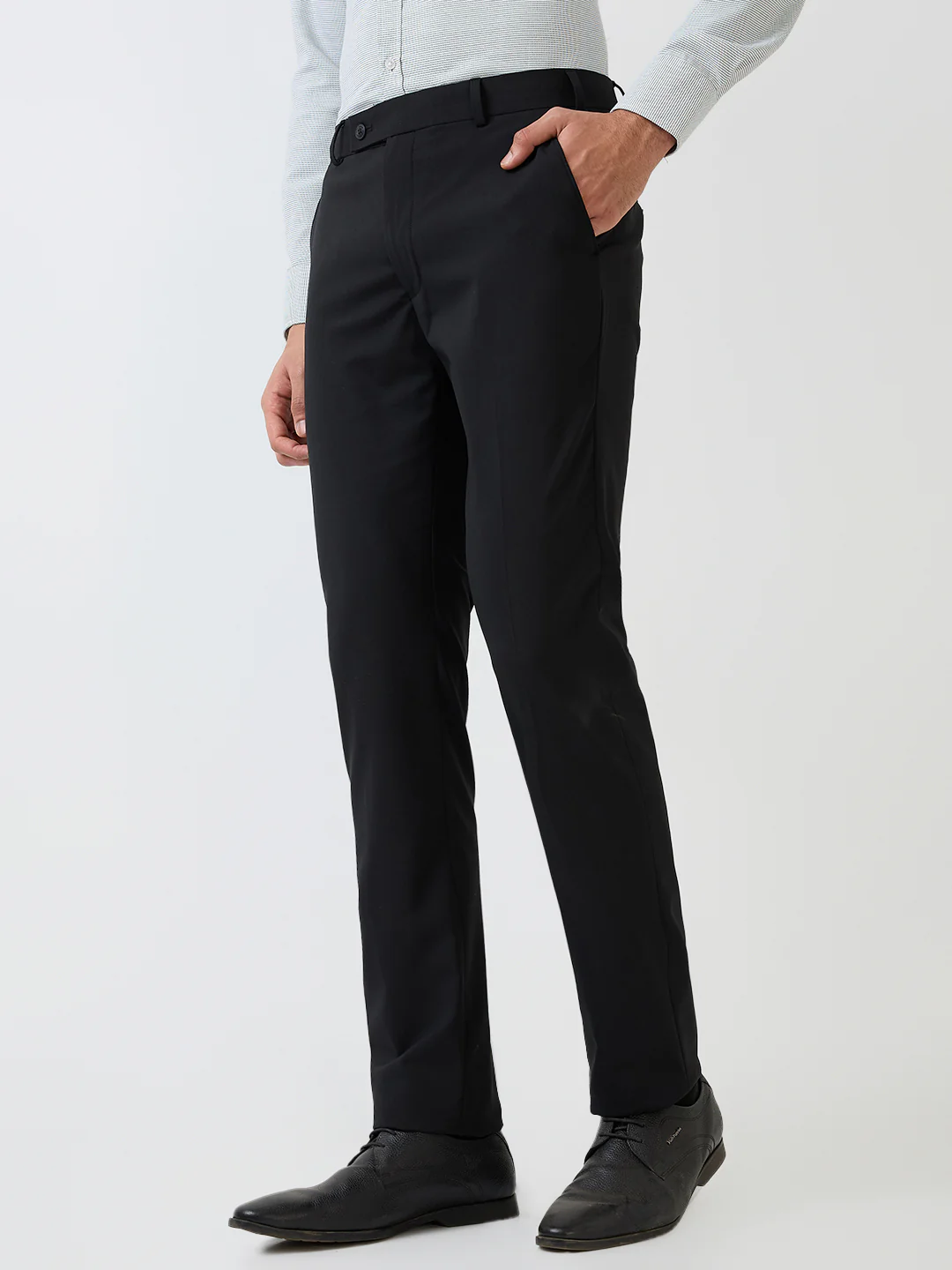 Park Avenue Men Blue Solid Slim Fit Wool Blend Trouser - Image 2