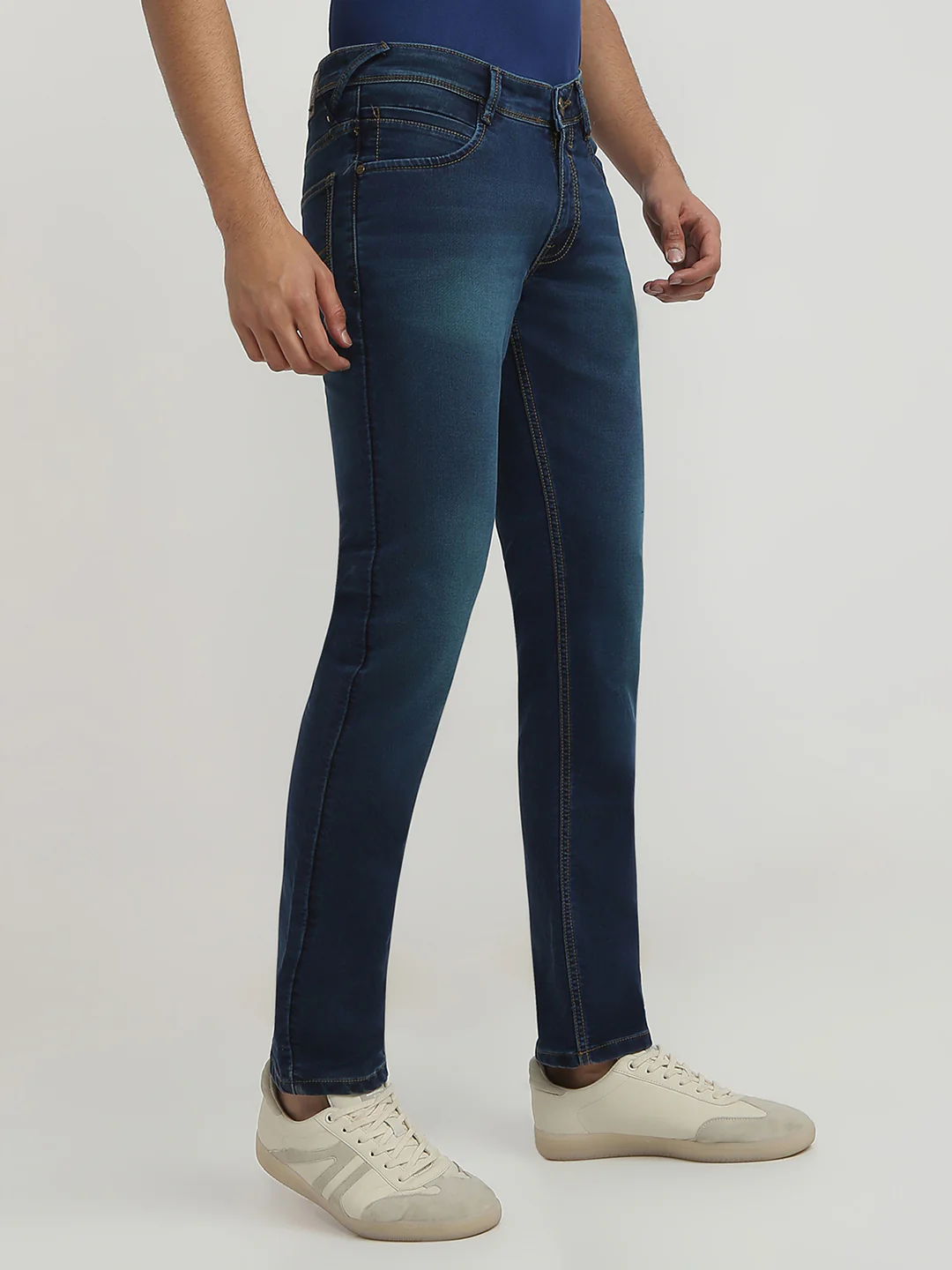 Park Avenue Men Blue Solid Super Slim Fit Cotton Blend Jeans - Image 2