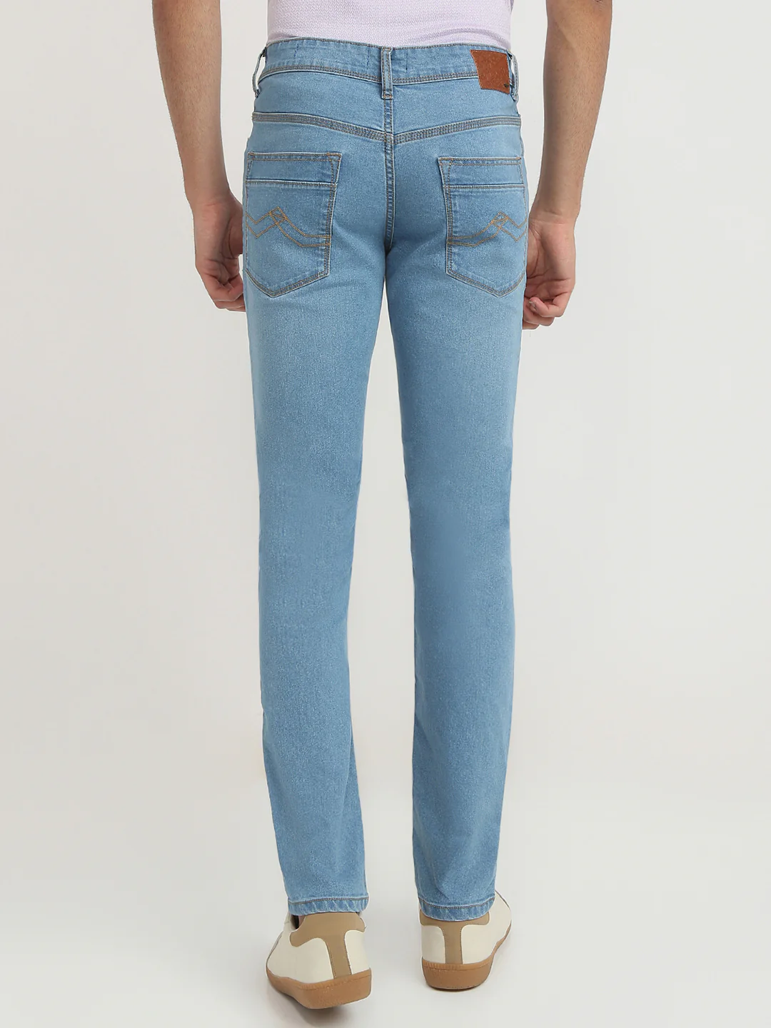 Park Avenue Men Blue Solid Super Slim Fit Cotton Blend Jeans - Image 4