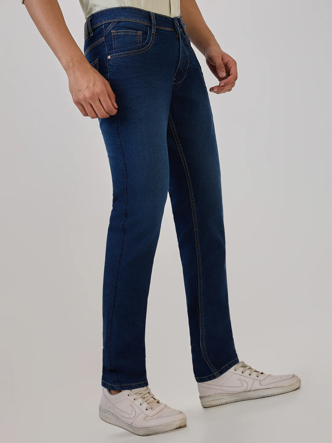 Park Avenue Men Blue Solid Super Slim Fit Cotton Blend Jeans - Image 3