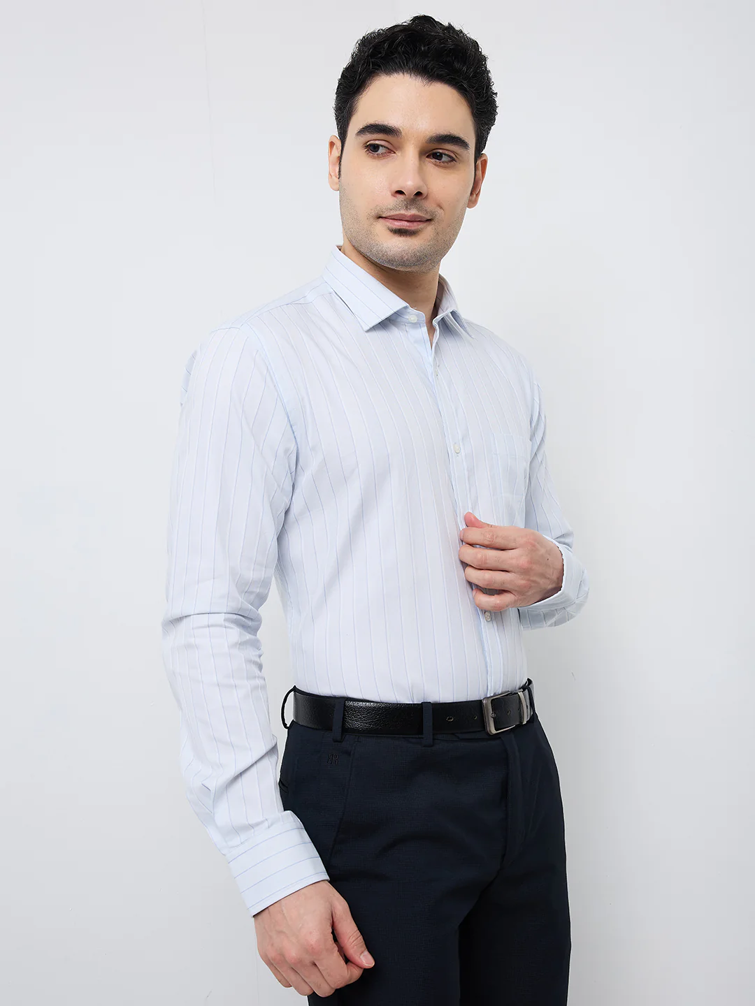 Park Avenue Men Blue Stripe Slim Fit Cotton Shirt - Image 2